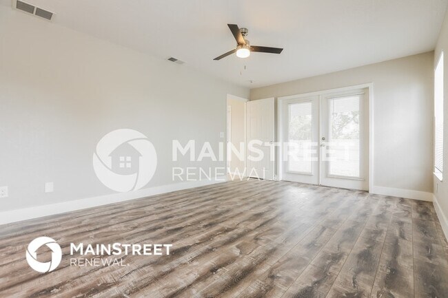 Building Photo - 5335 Ponce De Leon Blvd