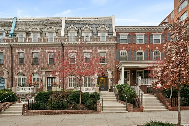 Building Photo - 2818 Connecticut Ave NW