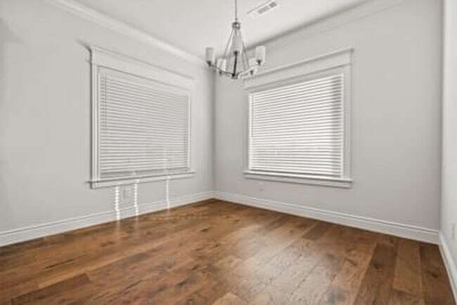 Building Photo - -Luxury Four Bedroom Property For Lease- P...