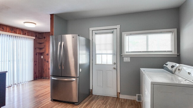 Building Photo - 3639 Shafer Schoolhouse