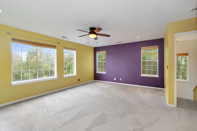 Building Photo - 4614 Redwood Rd