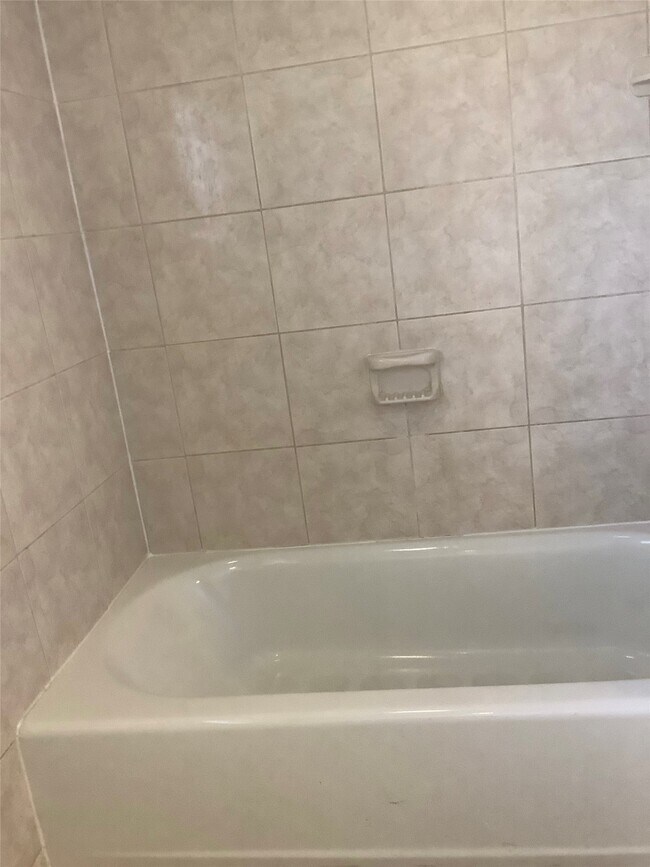 Building Photo - 6310 S Briar Bayou Dr