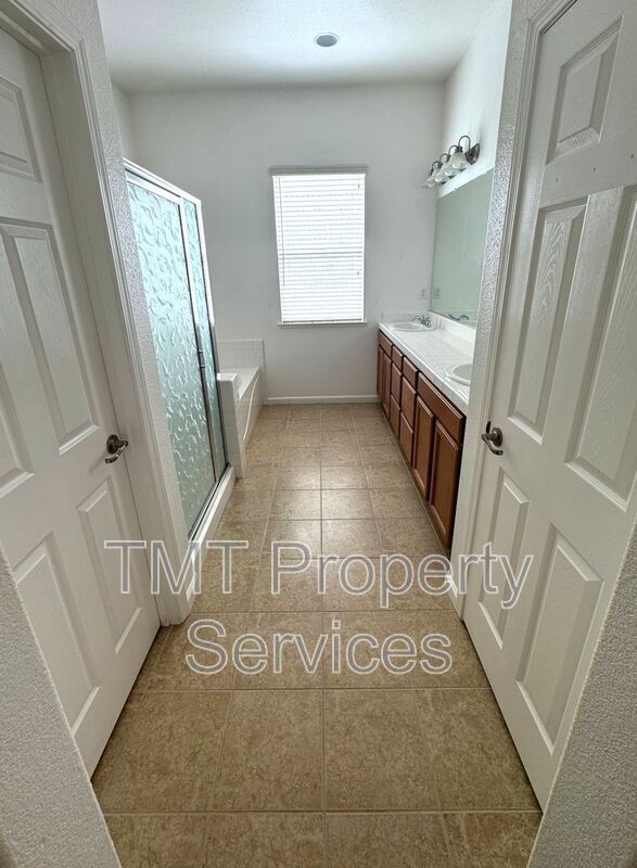 Building Photo - 8622 Neopolitan Way