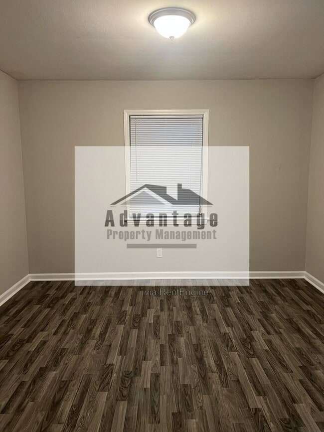 Building Photo - 1618 Patricia Dr