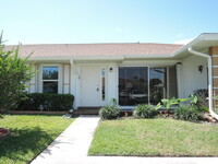 Building Photo - 1233 S Lakes End Dr