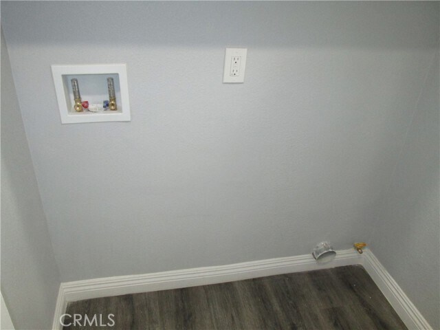 Building Photo - 852 N Davidson Ave