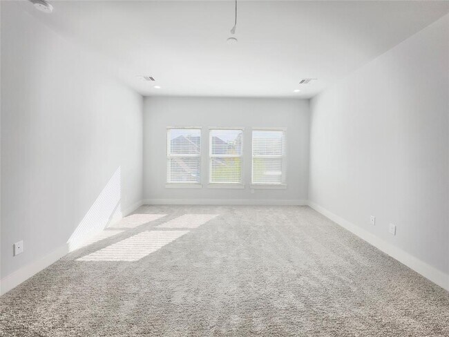 Building Photo - 1602 Westside Gardens Ln