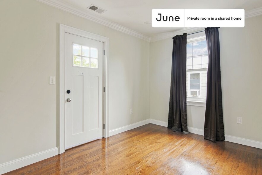Building Photo - Room in Shared 5 bed/1.5 bath home in Brighton