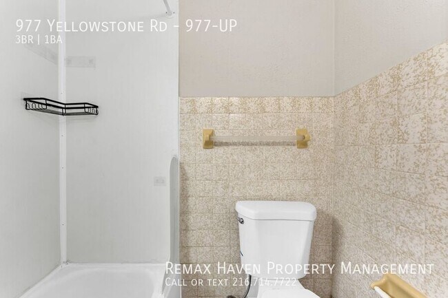 Building Photo - 977 Yellowstone Rd