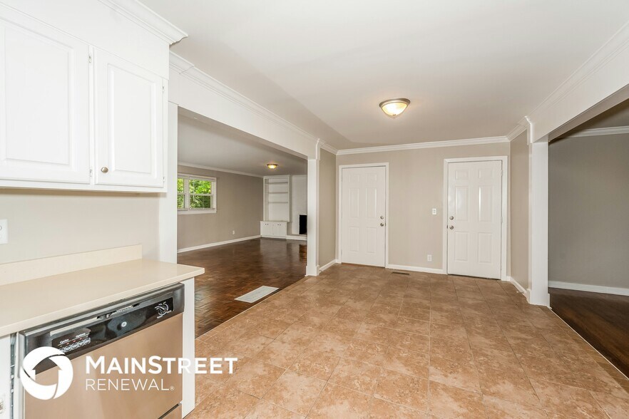 Building Photo - 1360 Orlando Cir NE