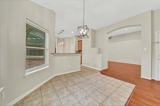 Building Photo - 14526 Red Tailed Hawk Ln