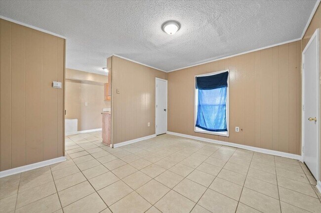 Building Photo - 734 Archie Dr