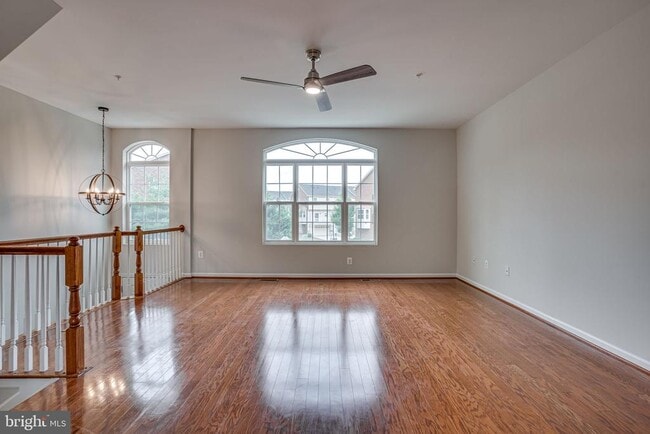 Building Photo - 2895 Sedgemore Pl