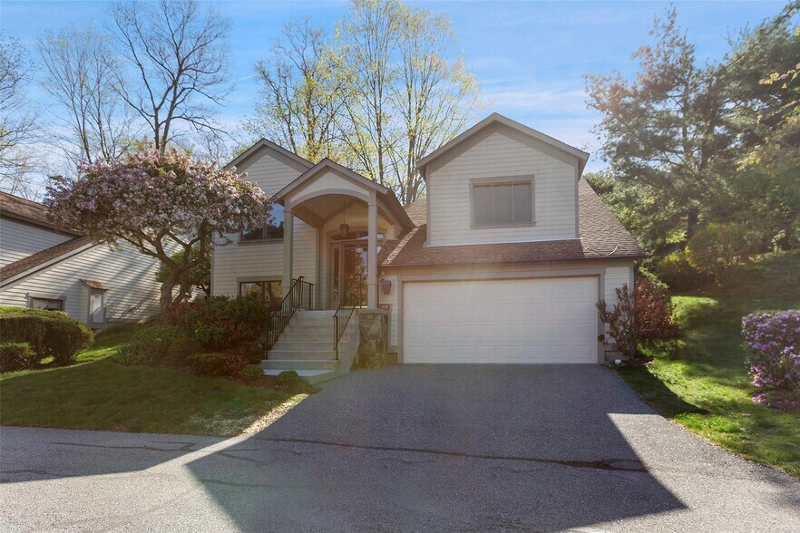 Building Photo - 671 Heritage Hills