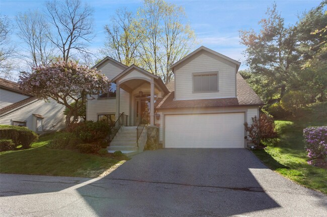 Building Photo - 671 Heritage Hills