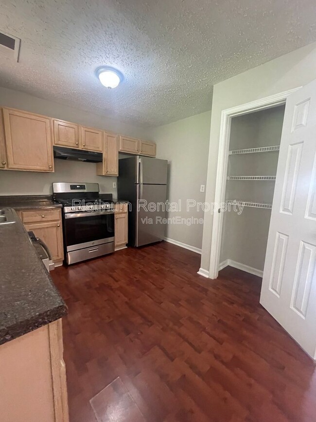 Building Photo - 3607 Waldrop Rd