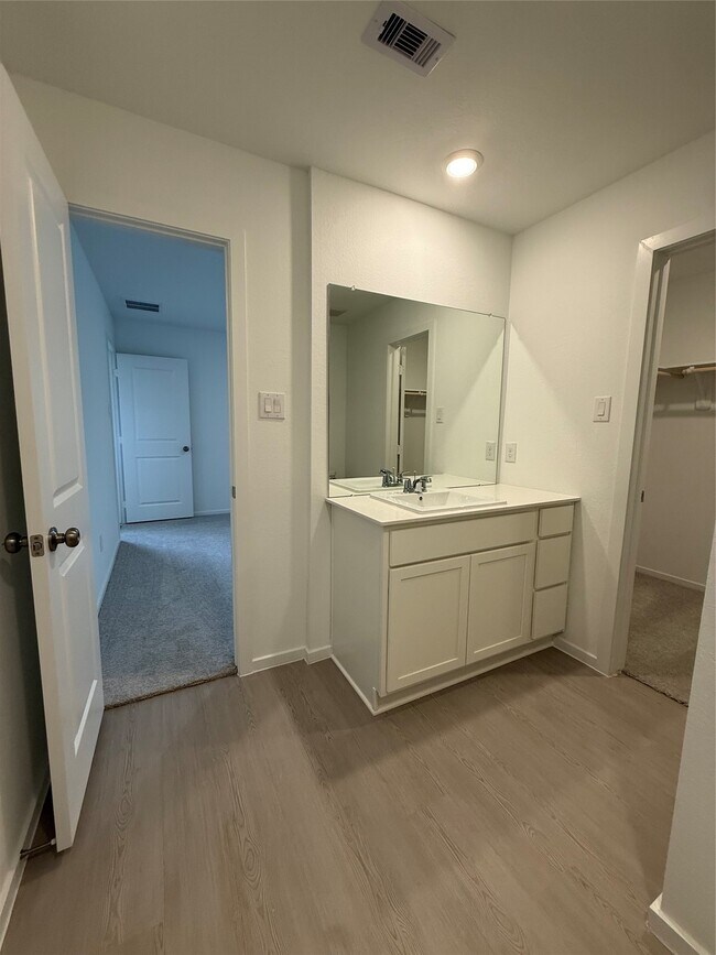 Building Photo - 18753 Loom dr