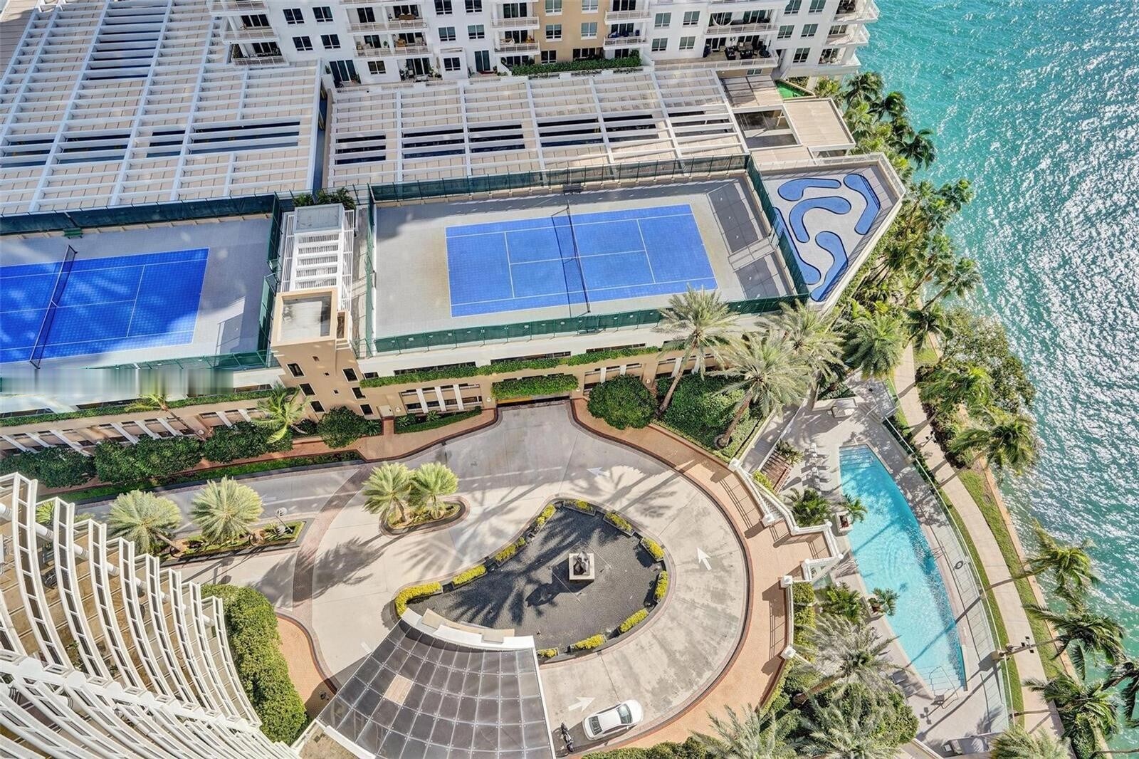 Building Photo - 901 Brickell Key Blvd