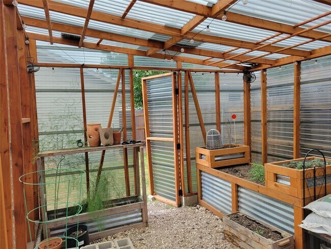 Building Photo - 17745 Loch Linnhe Loop