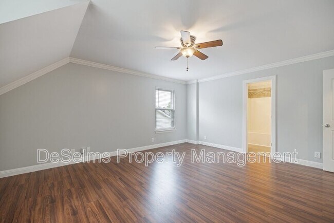 Building Photo - 873 Maricopa Dr