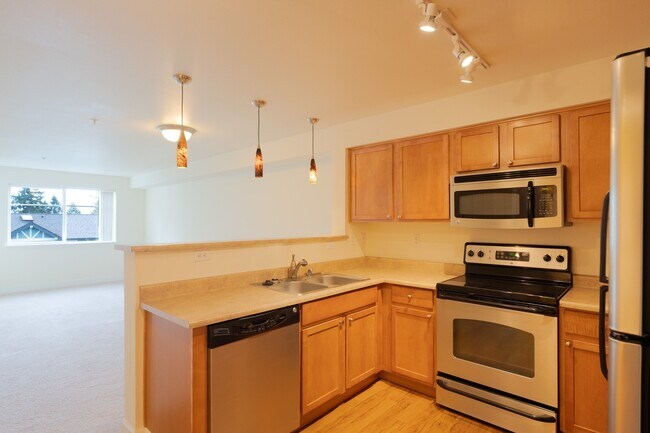 Building Photo - Forest Hills Estates