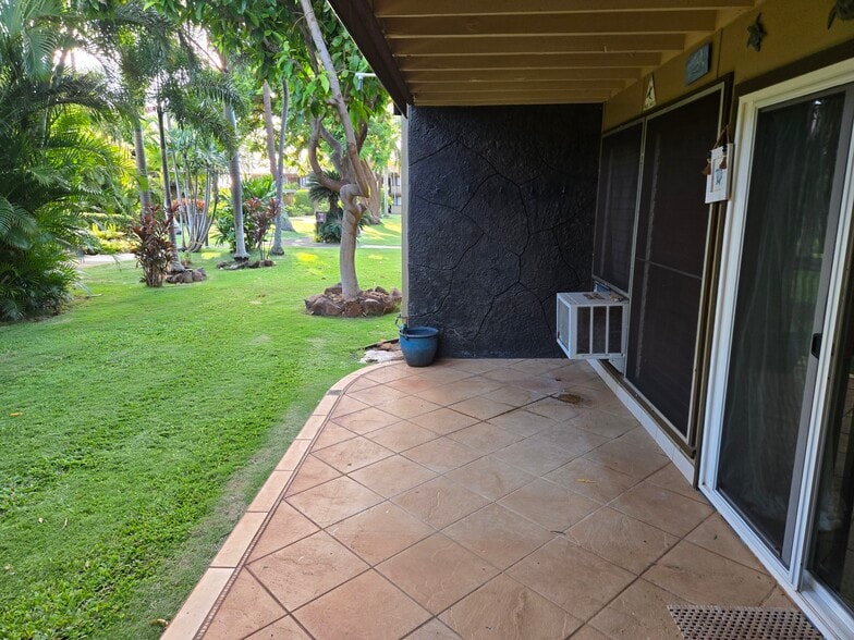 Building Photo - 3559 Lower Honoapiilani Rd