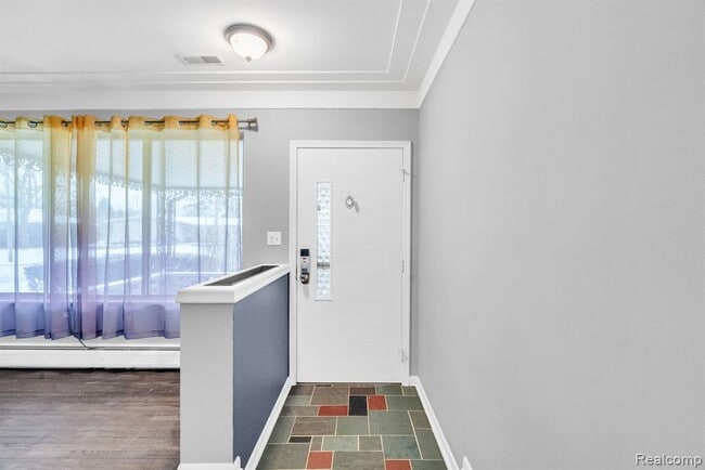 Building Photo - 640 Cumberland St