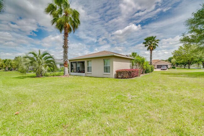 Building Photo - 15870 SW 16th Avenue Rd