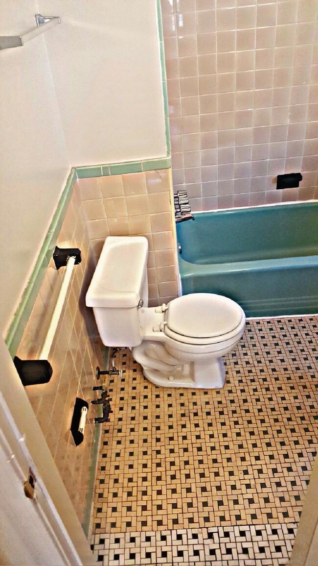 Primary Photo - 1 bedroom in takoma park MD 20912