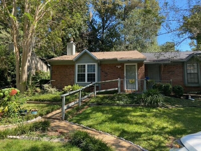 Primary Photo - 145 Whetherbine Way W