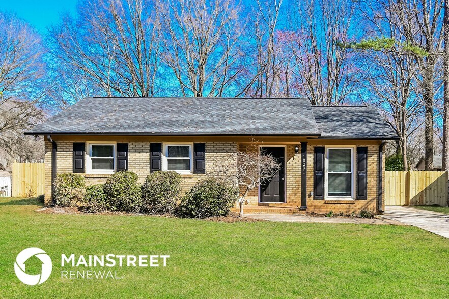 Primary Photo - 10201 Arbor Dale Ave
