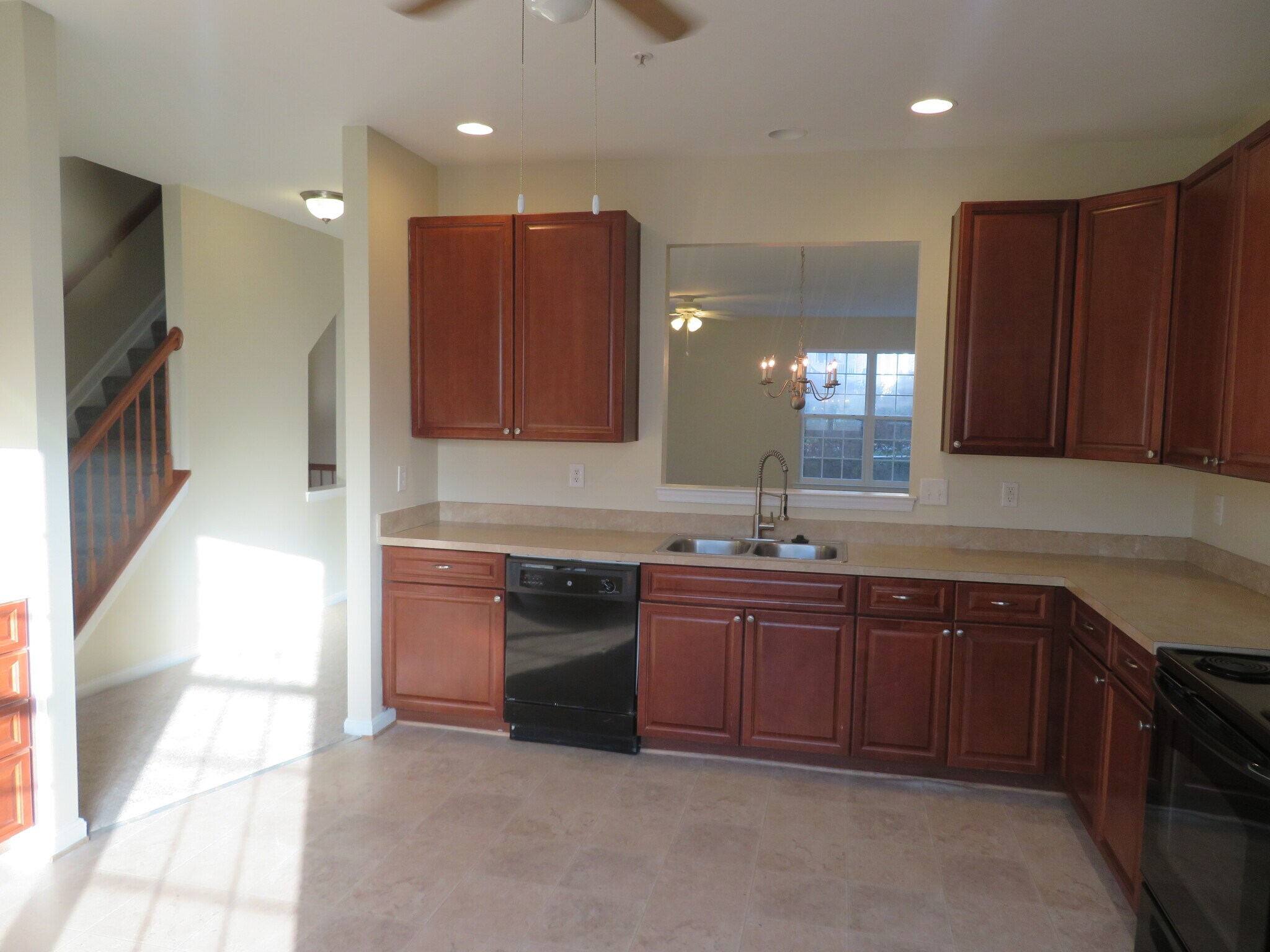 Building Photo - 3700 Bedford Dr