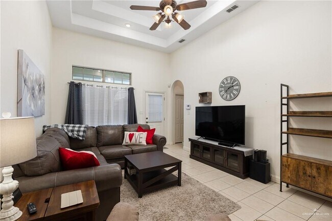 Building Photo - 3362 Midlands Cir