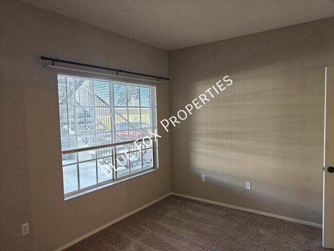 Building Photo - 1500 E Pusch Wilderness Dr