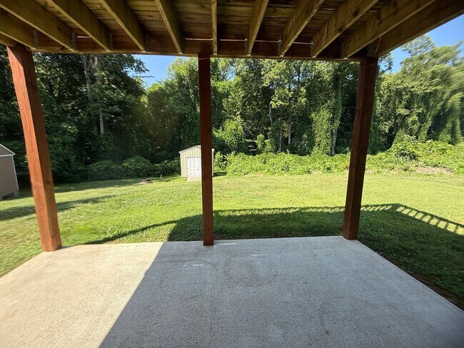 Building Photo - 108 Judd Ct
