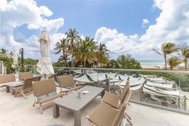 Building Photo - 2301 Collins Ave
