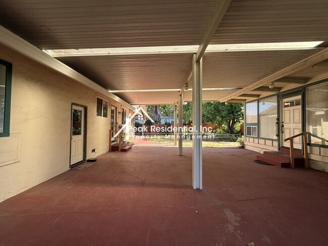Building Photo - 4301 Cottage Way