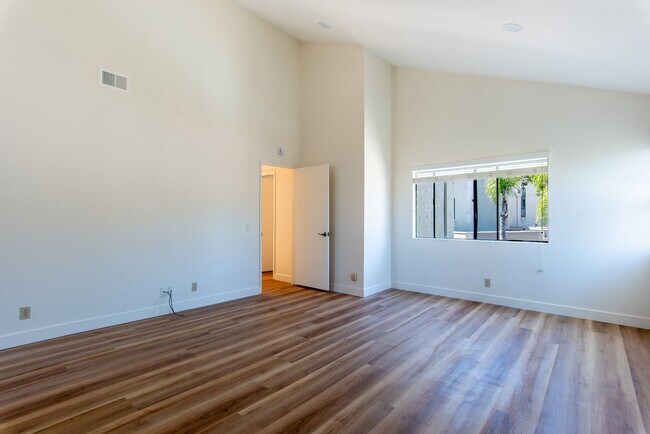 Building Photo - 4478 Via Pasear