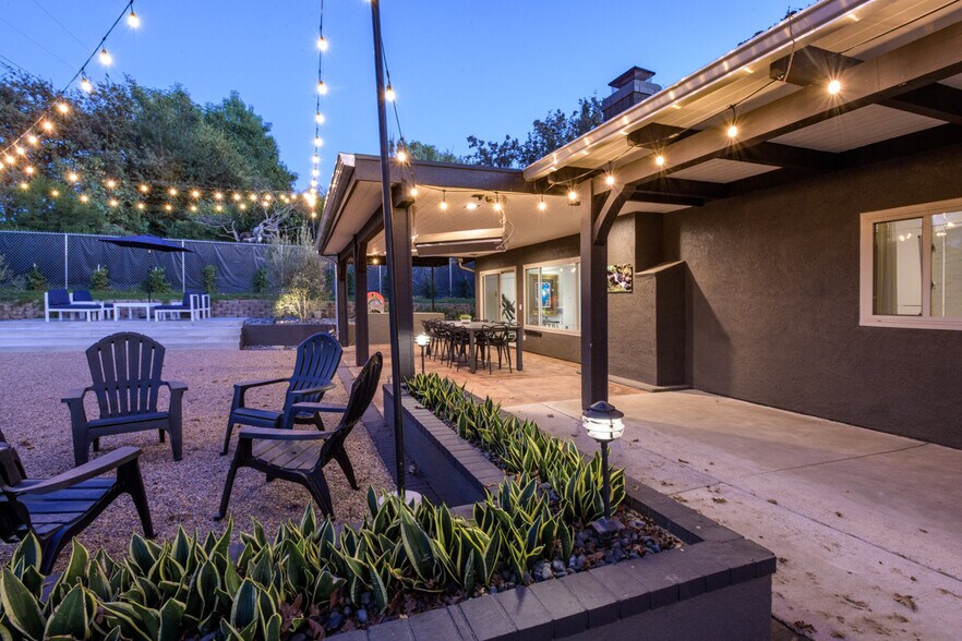 Building Photo - 954 Encino Vista Dr