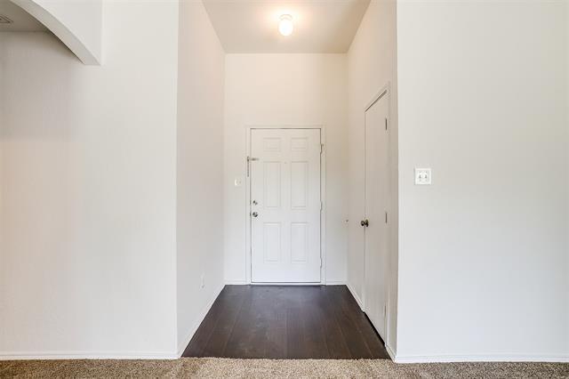 Building Photo - 1618 Sabine Dr