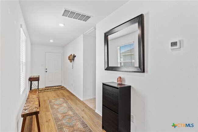 Building Photo - 116 Texas Angel Wy