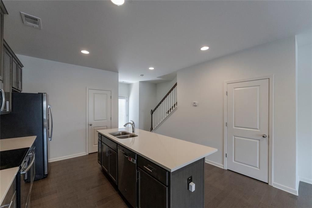 Building Photo - 898 Ambient Way