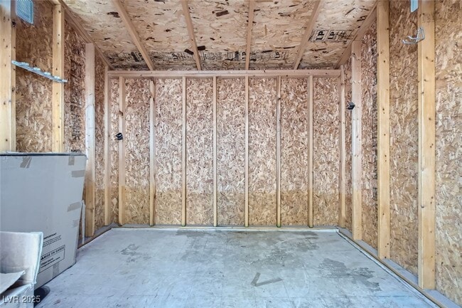 Building Photo - 6464 N Gentle Falls Ln