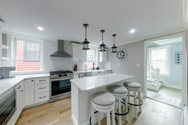 Building Photo - 30 Prospect Hill St