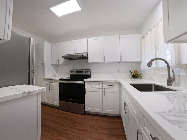 Primary Photo - Waiau - 2 bedroom/2 bathroom townhouse with 1 assigned parking