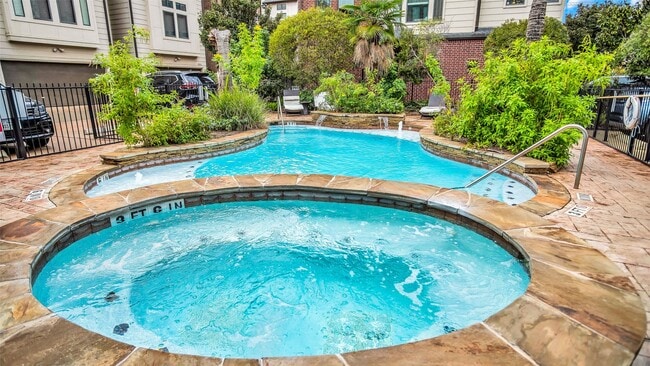 Building Photo - 1611 Silver St