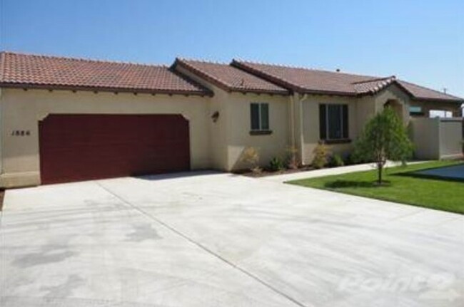 Fresh, clean and updated - 1886 W Roby Ave Porterville CA 93257 ...