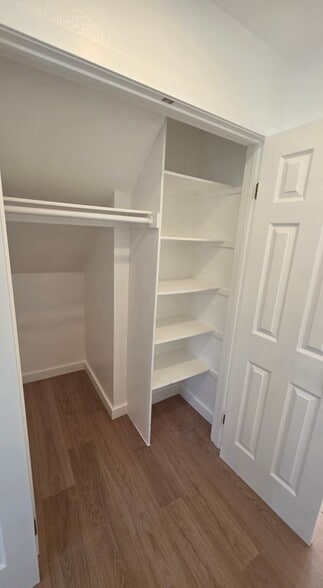 Building Photo - 210 S Paulsen