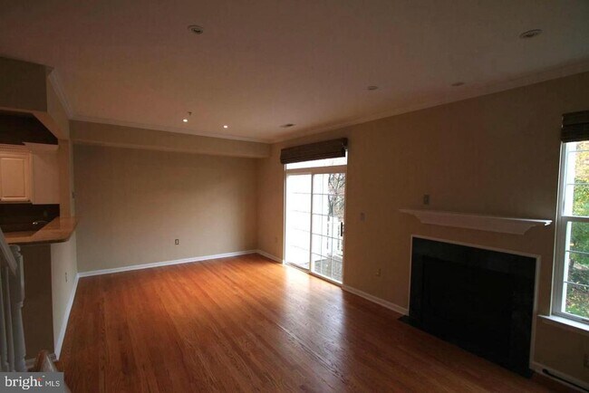 Building Photo - 11402 Gate Hill Pl