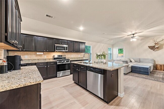 Building Photo - 9703 Paloma Creek Dr